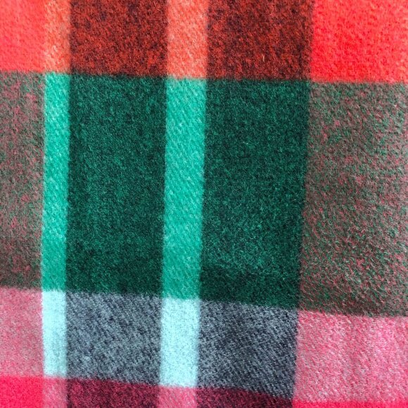 100% CASHMERE Plaid Scarf - Picture 3 of 4